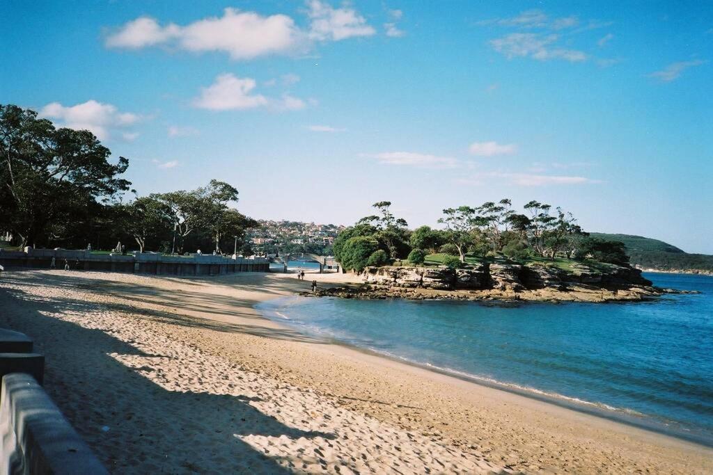 On Balmoral Hill Sydney